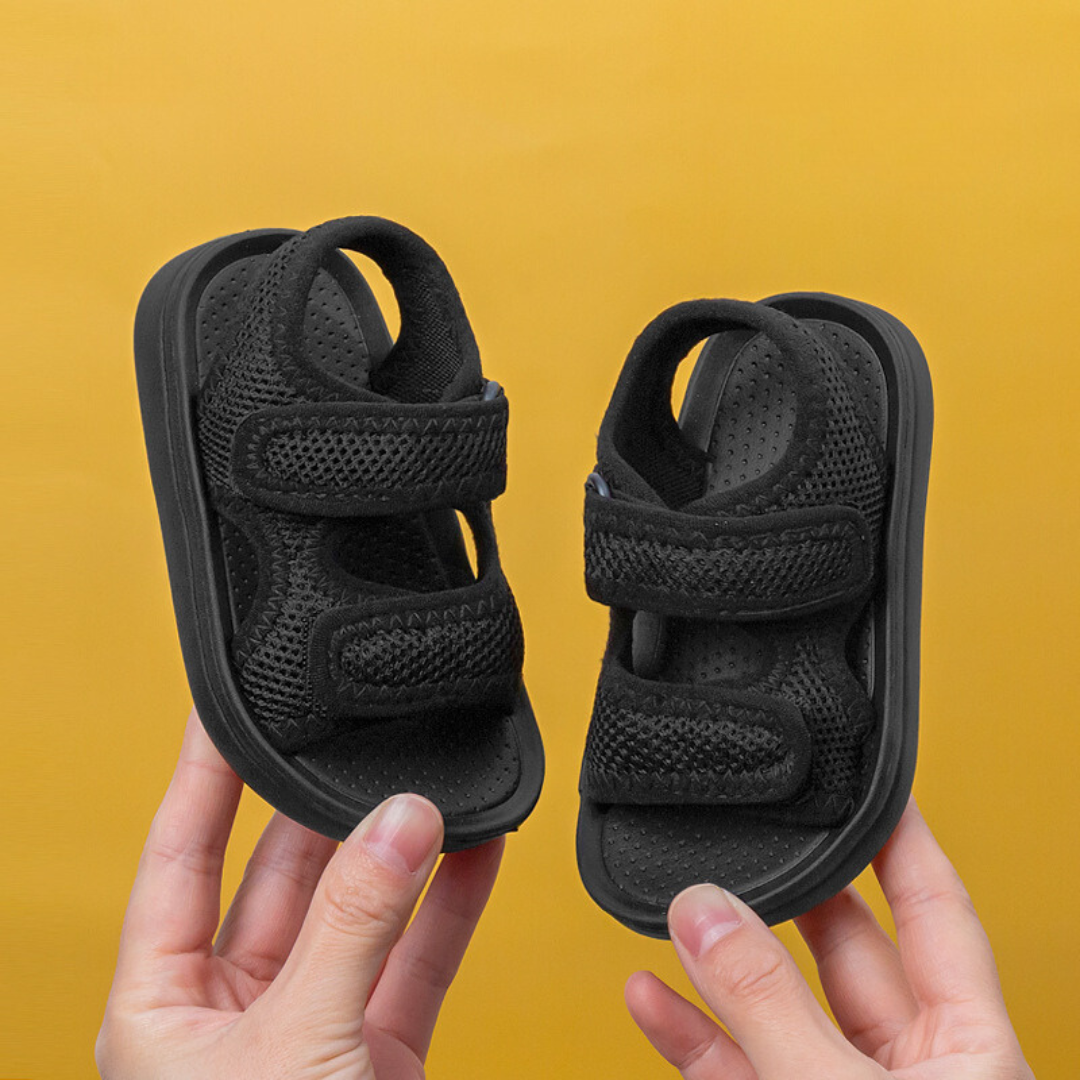 Ontdekkingsplezier - comfortabele en antislip kindersandalen