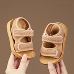 Ontdekkingsplezier - comfortabele en antislip kindersandalen