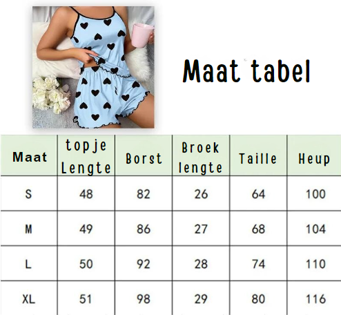 Schattige pyjama set met hartjes